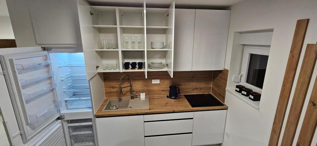 Superior Apartment Lisinski - Private Parking - 2 & 3 Bedroom ザグレブ エクステリア 写真
