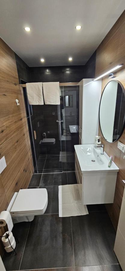 Superior Apartment Lisinski - Private Parking - 2 & 3 Bedroom ザグレブ エクステリア 写真