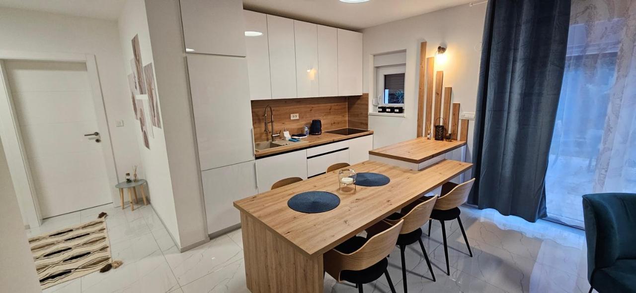 Superior Apartment Lisinski - Private Parking - 2 & 3 Bedroom ザグレブ エクステリア 写真