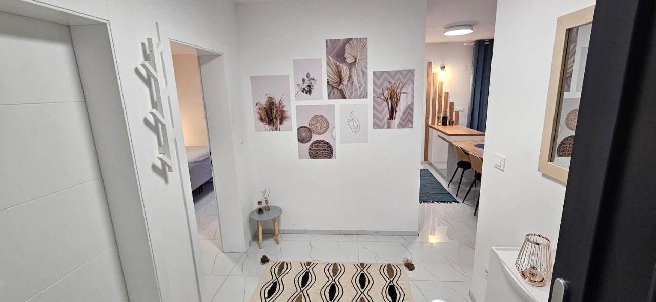 Superior Apartment Lisinski - Private Parking - 2 & 3 Bedroom ザグレブ エクステリア 写真
